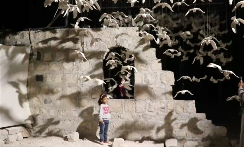 תערוכת אמנות מרובעת אל-חטב בסוריה, תערוכת אהבה ומלחמה/דוח בלעדי