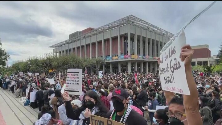 הסטודנטים של אוניברסיטת קליפורניה, ארה”ב מנעו ציוני לדבר