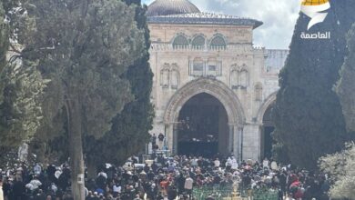 למרות אמצעי האבטחה המחמירים, 80,000 איש השתתפו בתפילת יום השישי במסגד אל-אקצא