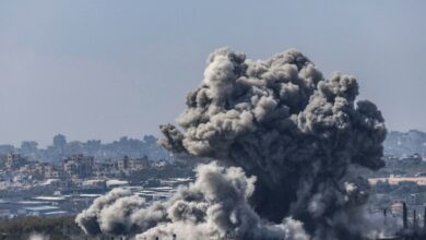 הגברת הקריאות העולמית לאמברגו נשק על ישראל