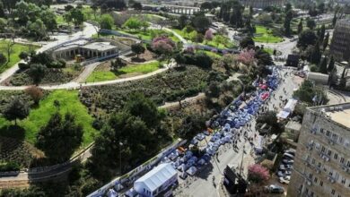 ההפגנות נמשכות בירושלים ובתל אביב/מפגינים: נתניהו לך!