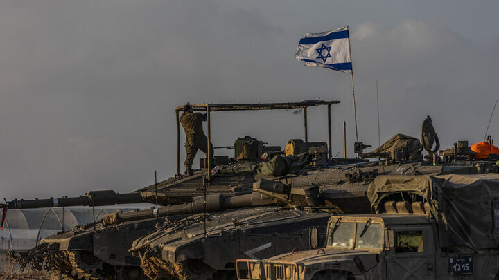 הצבתם של טנקים ישראלים בסמוך לגבול מצרים בשיא המשבר בין שני הצדדים