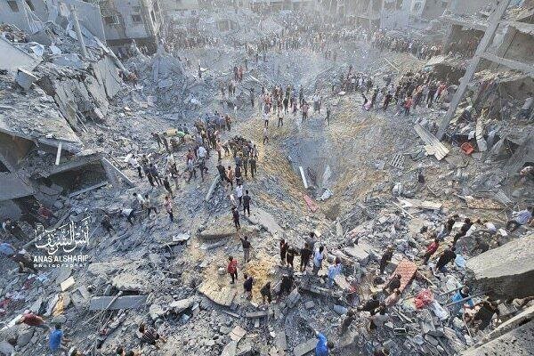 התקפות אוויריות וקרקעיות בו-זמניות של תל אביב נגד עיר הפליטים