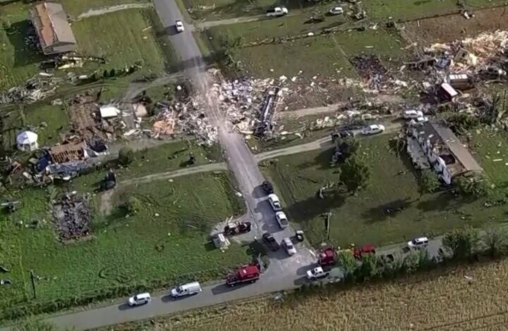 התרחשות סערה וטורנדו באזורים המרכזיים של אמריקה / 18 בני אדם נהרגו + וידאו
