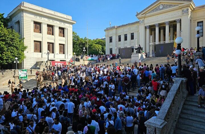 כינוס מחאה של סטודנטים קובנים נגד פשעי המשטר הציוני + סרט