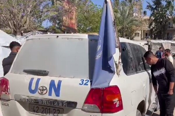 מות קדושים ופציעת 2 בני אדם בהתקפה של המשטר הציוני על רכב האומות המאוחדות