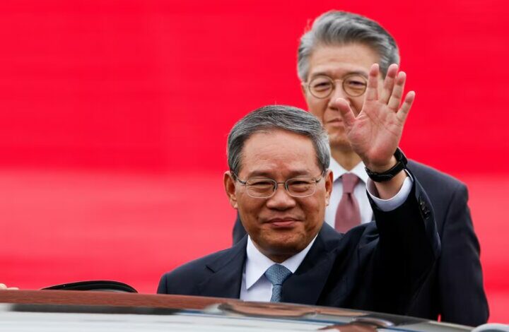 ראש ממשלת סין הגיע לדרום קוריאה כדי להשתתף בפגישה המשולשת