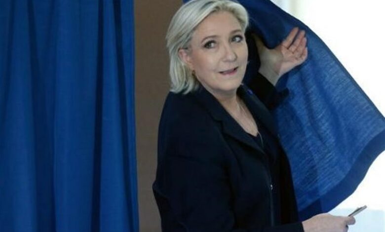 הימין הקיצוני ניצח בסיבוב הראשון של הבחירות לפרלמנט בצרפת