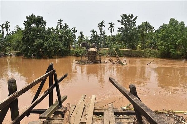 שיטפון ב”סיאם” בהודו הרג 27 בני אדם