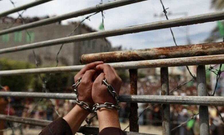 הפשע השיטתי של ישראל של שימוש באסירים כמגן אנושי