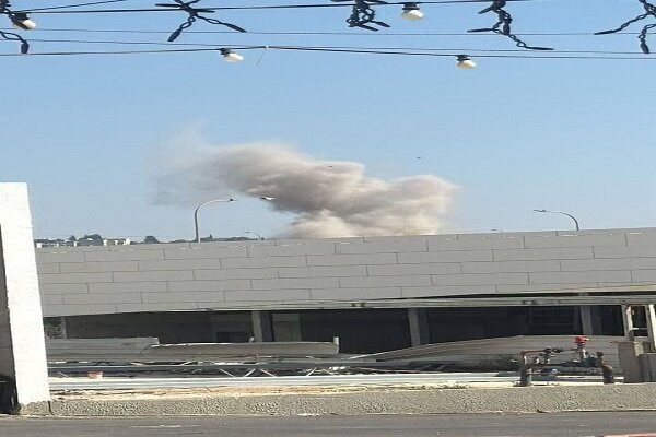 מתקפת הטילים הכבדים של חיזבאללה על נמל חיפה הכבוש + וידאו