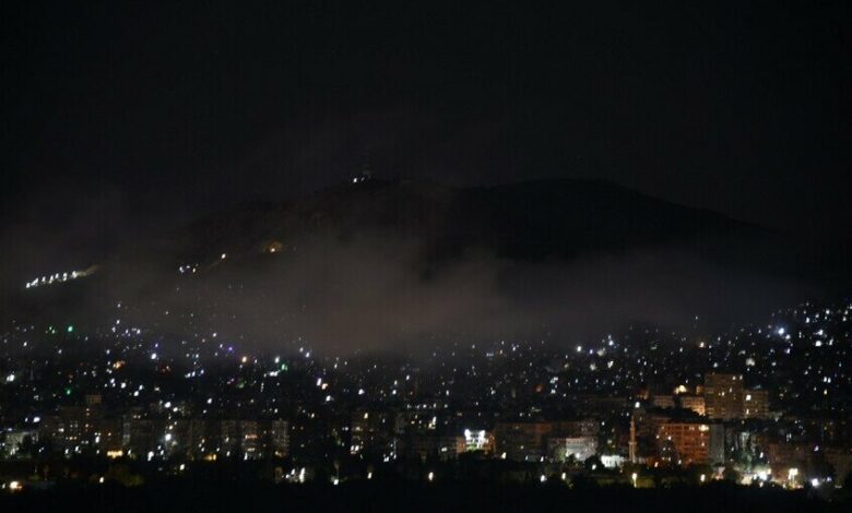 סדרת פיצוצים הרעידה את דמשק, מוקד הפיצוצים באזור אל-מזה /סוריה , דמשק , פיצוצים , אל-מזה , שדה תעופה