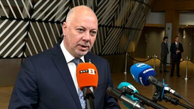 ראש ממשלת בולגריה התפטר מתפקידו על רקע אי שביעות רצון ציבורית /בולגריה , התפטרות , ממשלה , ז'ליאזקוב , אי אמון