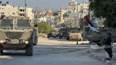 מתיישבים חמושים יורים לעבר פלסטינים; 10,439 תקיפות בשנת 2025 /מתיישבים , פלסטינים , גדה מערבית , כיבוש , אלימות