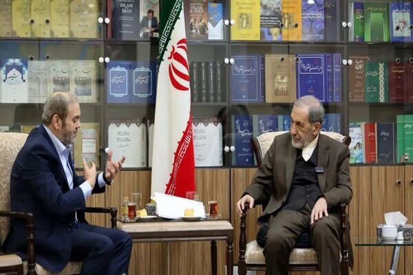 נציג חיזבאללה באיראן: הארגון חזק מאי פעם ולא יניח את נשקו /חיזבאללה , איראן , לבנון , עלי חמינאי , המשטר הציוני